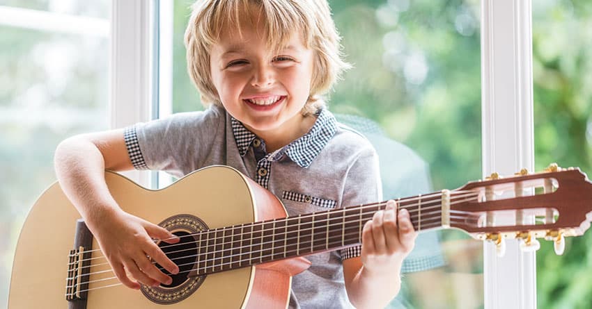 GÜNÜMÜZÜN MÜZİĞİ GİTAR KURSU