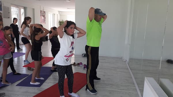 Emir Kaya Dans Okulu - 13. Fotoğraf Emir Kaya Dans Okulu - 13. Fotoğraf