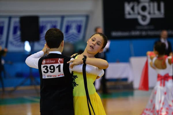 Emir Kaya Dans Okulu - 2. Fotoğraf Emir Kaya Dans Okulu - 2. Fotoğraf