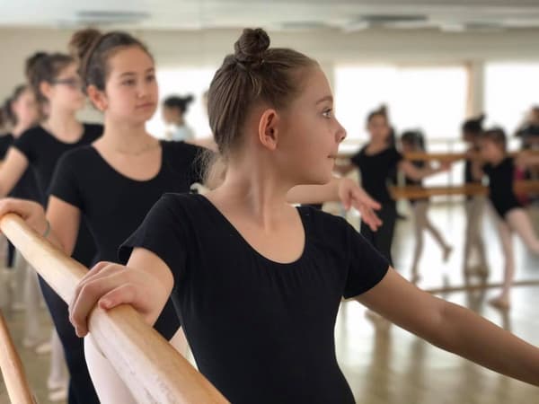 Kent Dans Bale Okulu - 16. Fotoğraf Kent Dans Bale Okulu - 16. Fotoğraf