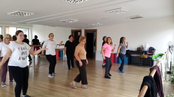 Mürüvvet Line Dance - 4. Fotoğraf Mürüvvet Line Dance - 4. Fotoğraf