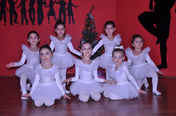 Armoni Dans ve Müzik Akademi - 3. Fotoğraf Armoni Dans ve Müzik Akademi - 3. Fotoğraf