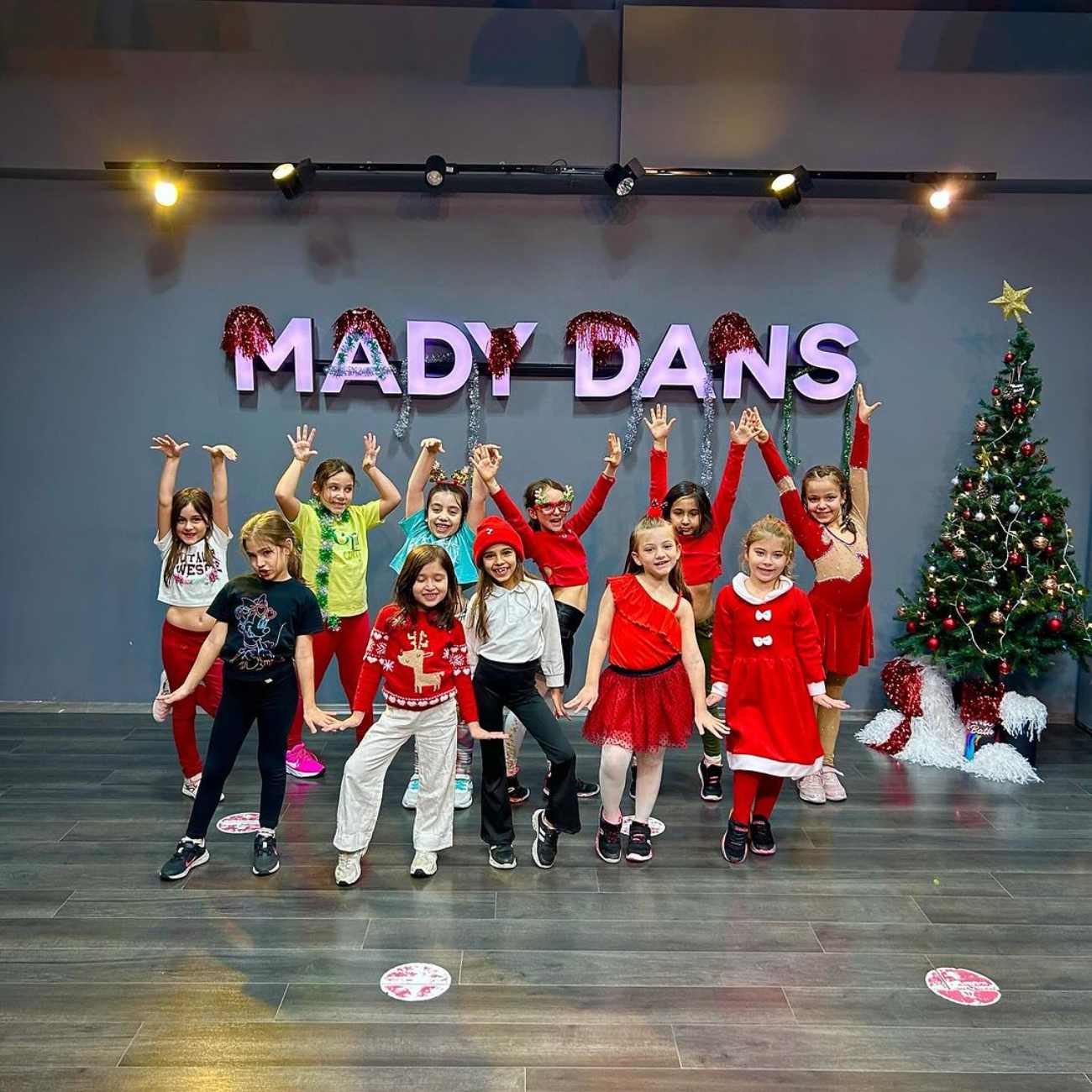 Mady Dans ve Bale - Ümitköy  Güzel Sanatlar Fakültelerine Hazırlık Kursu - 2. Fotoğraf