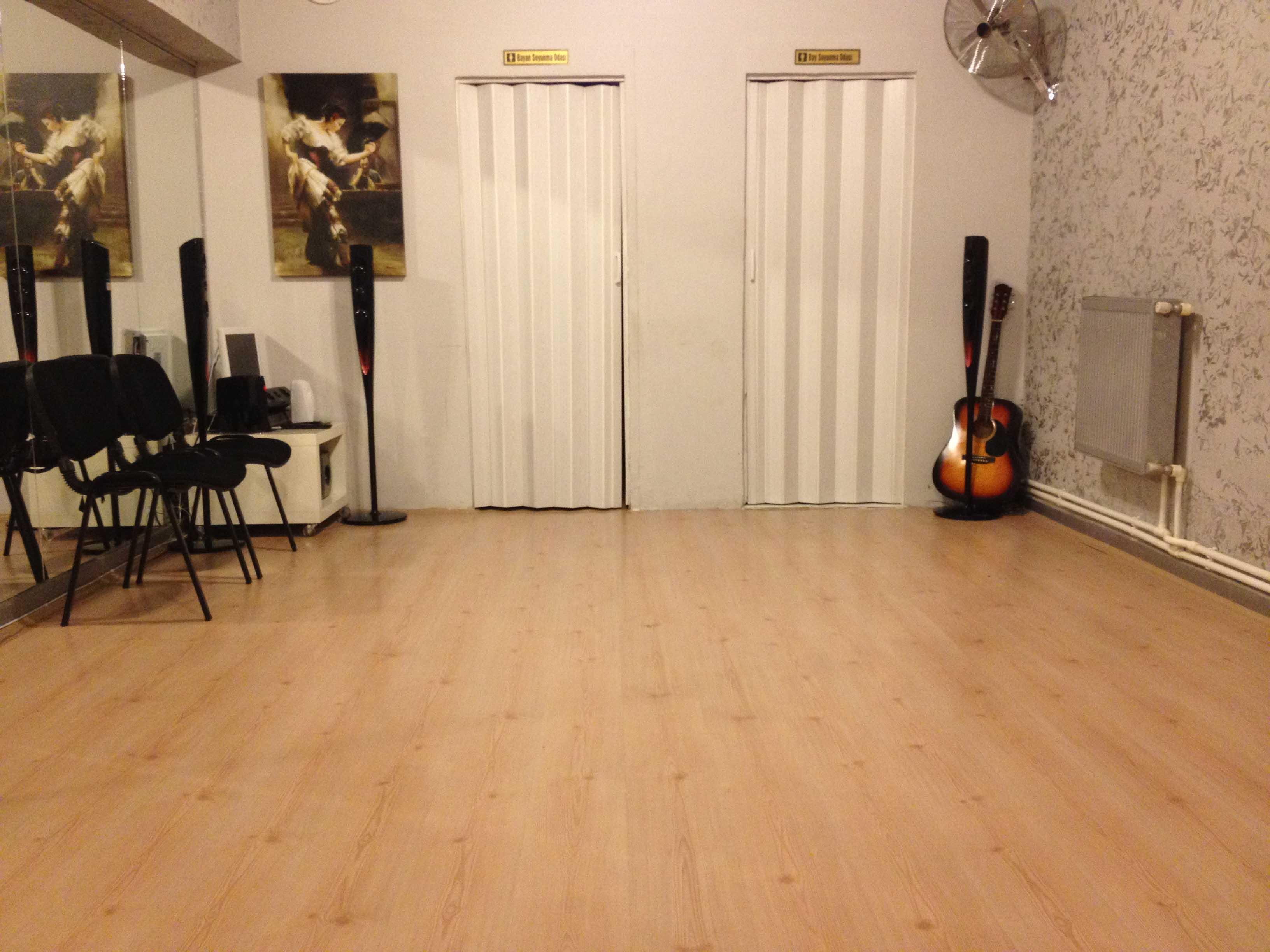 Crypto Dans Stüdyosu