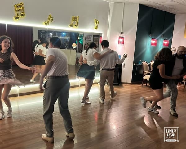 Lindy Hop Company - 9. Fotoğraf Lindy Hop Company - 9. Fotoğraf